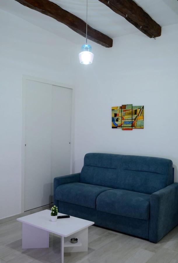Al Teatro Verdi Luxury Apartment Salerno Exterior photo
